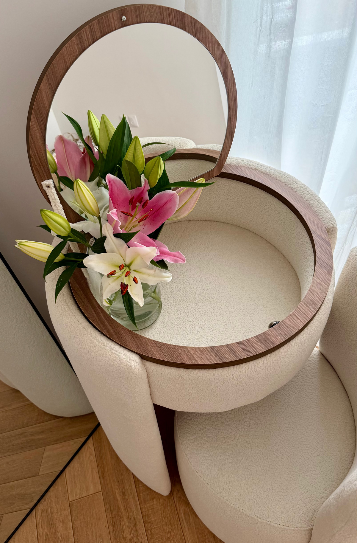 Set da toeletta con specchio ribaltabile